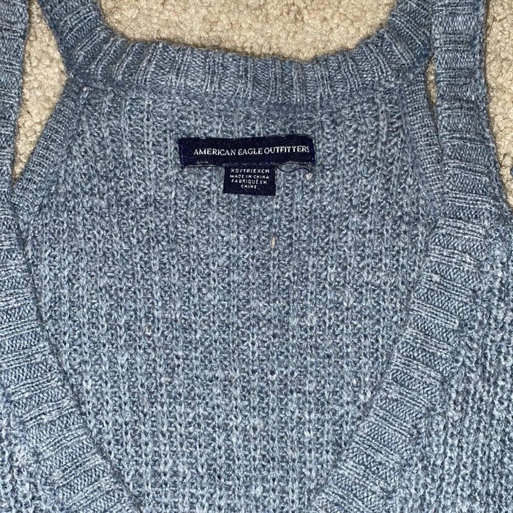 ✨AE Sweater✨ - Picture 4 of 4
